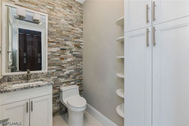 3585 33rd AVE NE, Naples, FL 34120