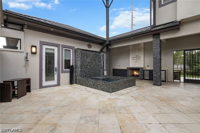 3585 33rd AVE NE, Naples, FL 34120