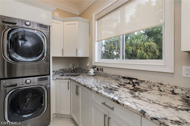 3585 33rd AVE NE, Naples, FL 34120