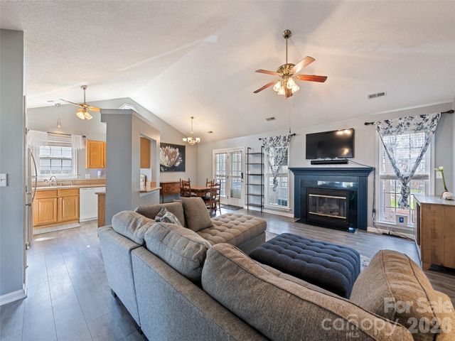 922 Woodhill Drive, Fletcher, NC 28732