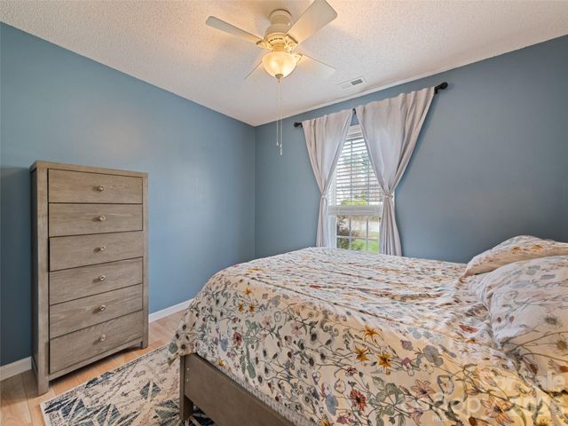 922 Woodhill Drive, Fletcher, NC 28732