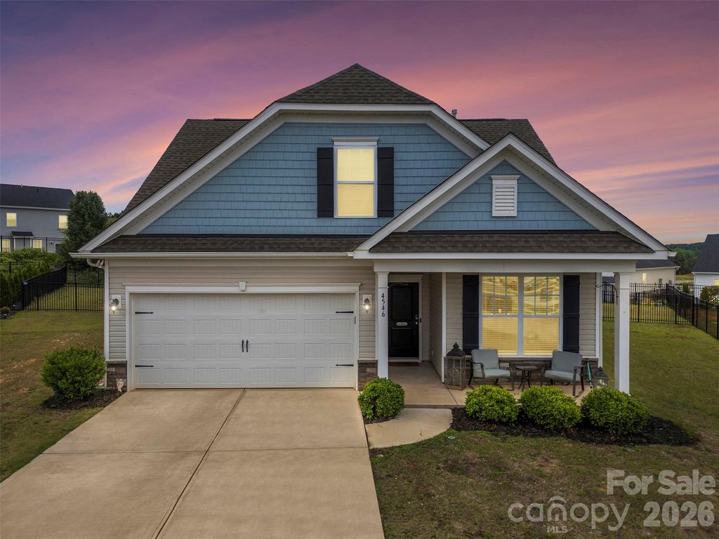 4546 Dover Court, Denver, NC 28037