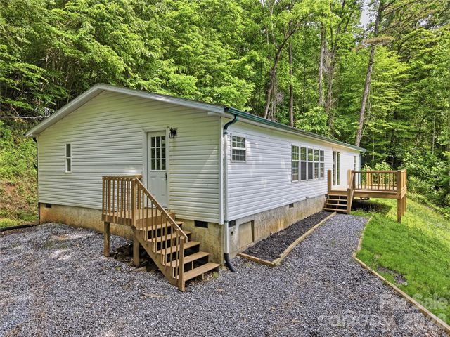 508 Cripple Creek Road, Sylva, NC 28779