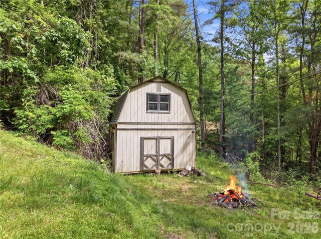 508 Cripple Creek Road, Sylva, NC 28779