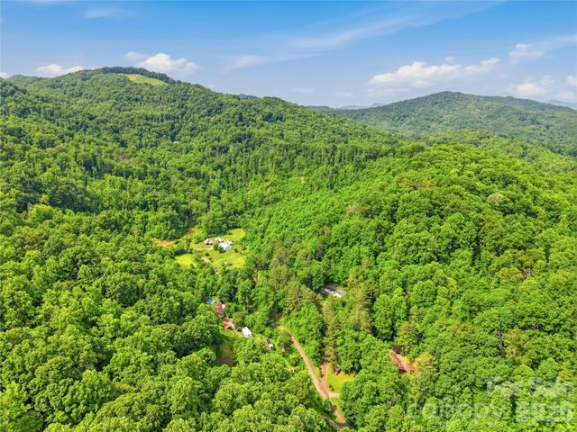 508 Cripple Creek Road, Sylva, NC 28779