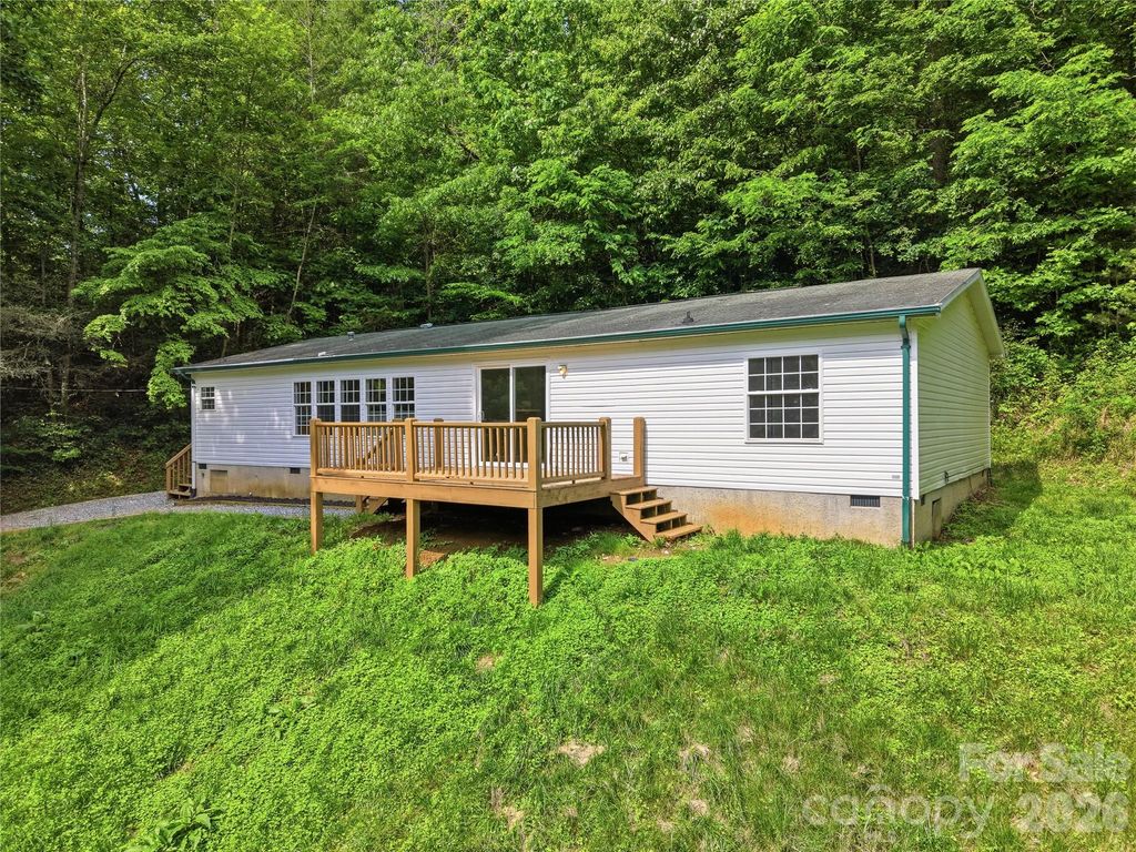 508 Cripple Creek Road, Sylva, NC 28779