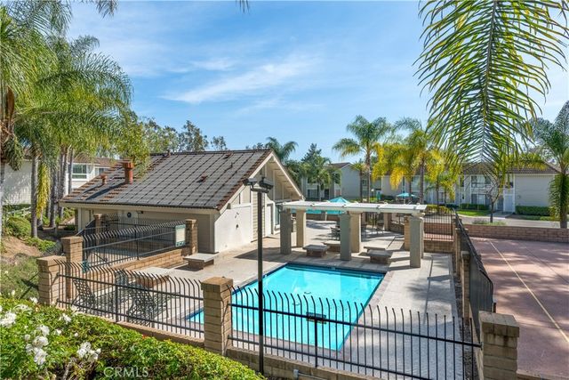 25885 Trabuco 213, Lake Forest, CA 92630