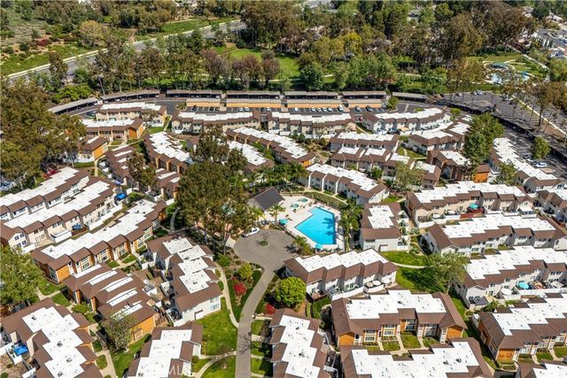 25885 Trabuco 213, Lake Forest, CA 92630