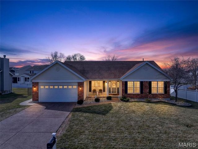 14 Augusta Downs Drive, St Peters, MO 63376