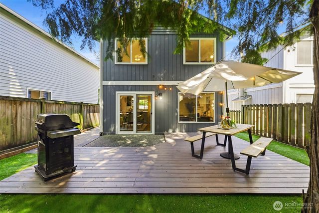 3535 NE 89th Street, Seattle, WA 98115
