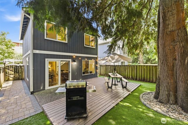 3535 NE 89th Street, Seattle, WA 98115