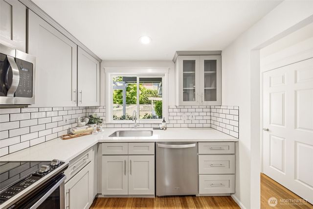 3535 NE 89th Street, Seattle, WA 98115