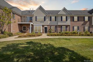 1014 Shiawassee Circle, Howell, MI 48843