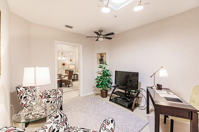 8135 Celeste DR # 4218, Naples, FL 34113