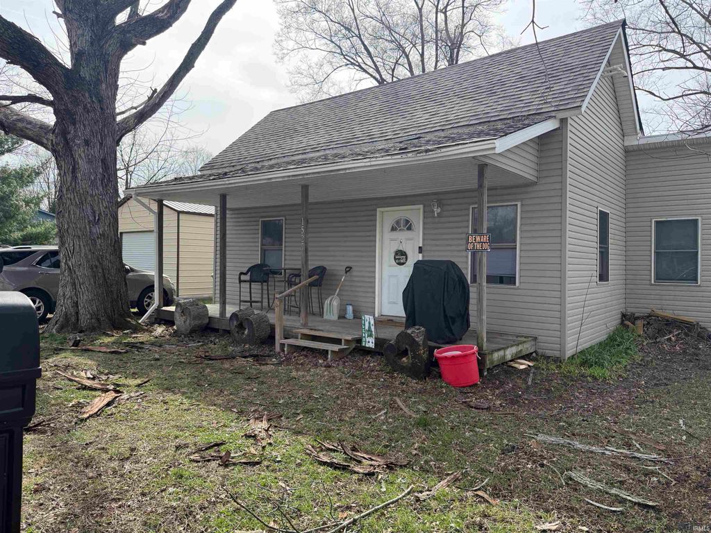 1527 S Ribble Avenue, Muncie, IN 47302