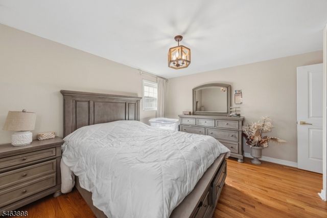 17 Patrick St, Carteret Boro, NJ 07008