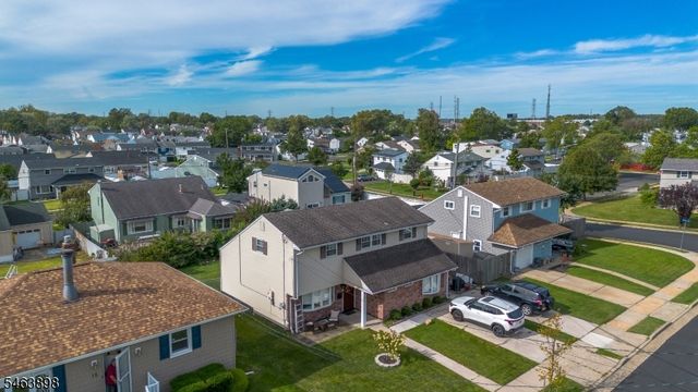 17 Patrick St, Carteret Boro, NJ 07008