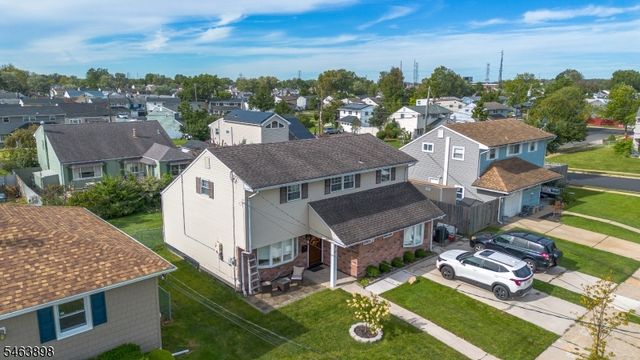 17 Patrick St, Carteret Boro, NJ 07008