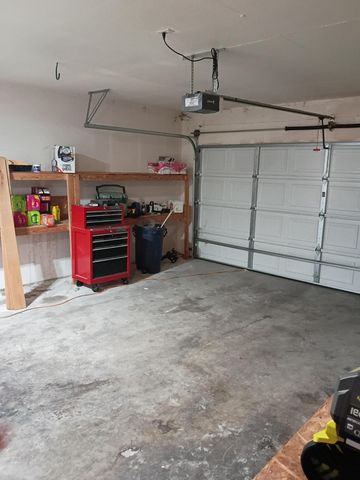 5594 Kellal Lane, Klamath Falls, OR 97603