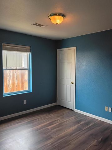 5594 Kellal Lane, Klamath Falls, OR 97603