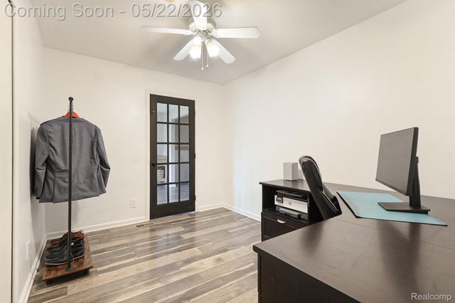 30809 Elmhurst Drive, Madison Heights, MI 48071
