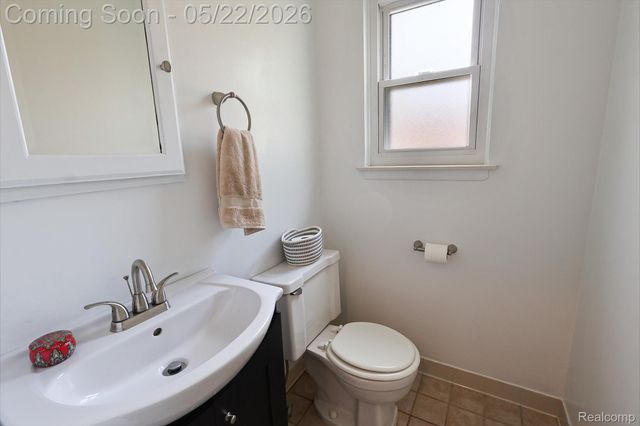 30809 Elmhurst Drive, Madison Heights, MI 48071