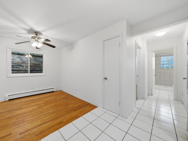 714 N Austin Boulevard 202, Oak Park, IL 60302