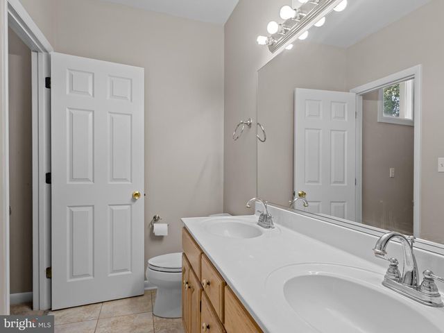 1413 CENTRAL AVE E, Edgewater, MD 21037