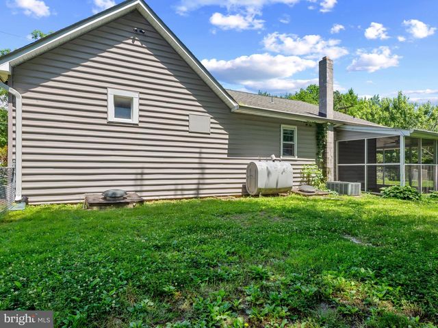 1413 CENTRAL AVE E, Edgewater, MD 21037