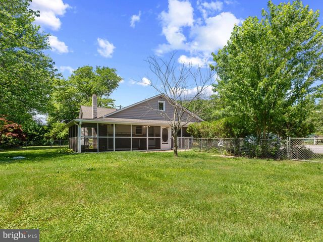 1413 CENTRAL AVE E, Edgewater, MD 21037