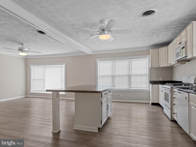 1413 CENTRAL AVE E, Edgewater, MD 21037