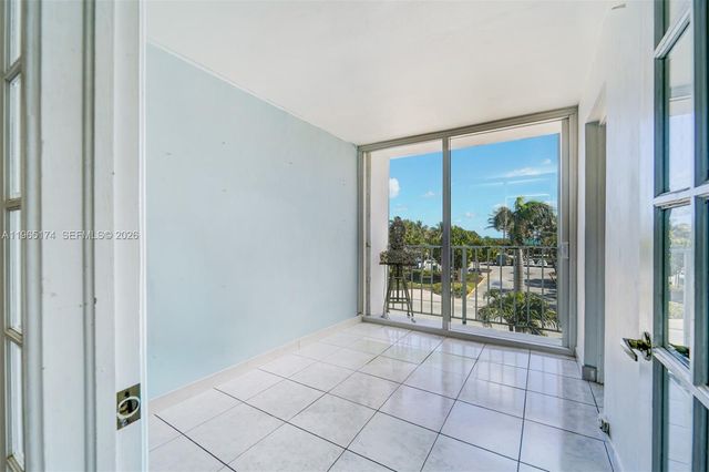 6450 Collins Ave 202, Miami Beach, FL 33141