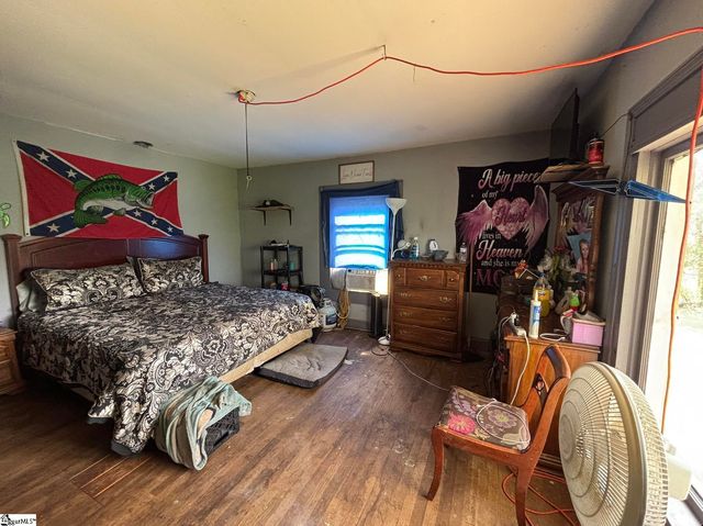 3696 N 14 Highway, Greer, SC 29651