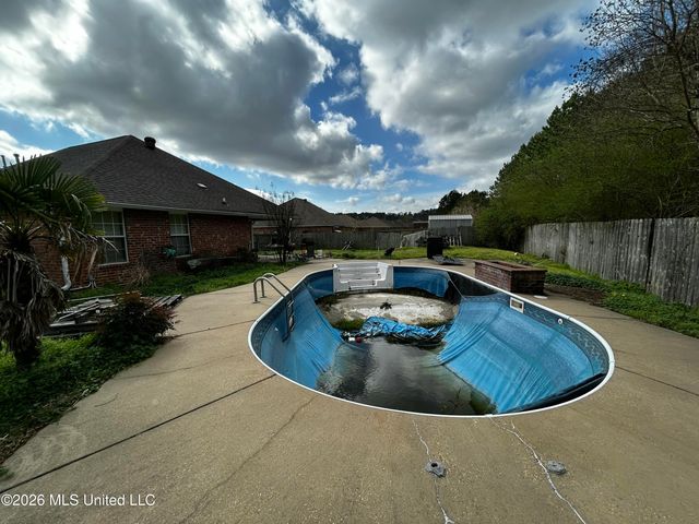 504 Parker Drive, Byram, MS 39272