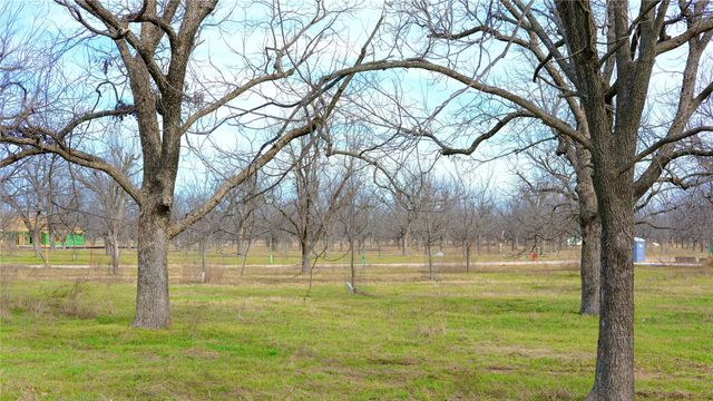 1700 Cirrus Loop, Granbury, TX 76049