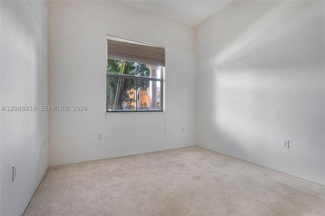 16637 SW 81st Ter, Miami, FL 33193