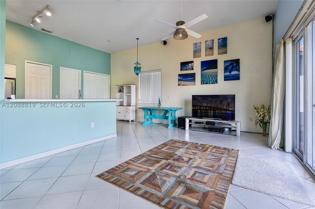 16637 SW 81st Ter, Miami, FL 33193