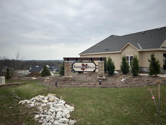 W253N5598 Crescent Hill DRIVE, Sussex, WI 53089