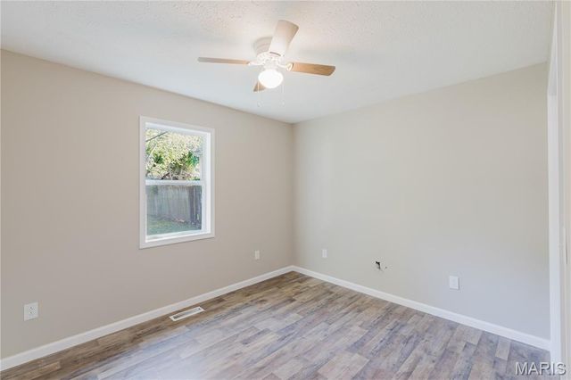 305 E Kathleen Street, Sikeston, MO 63801