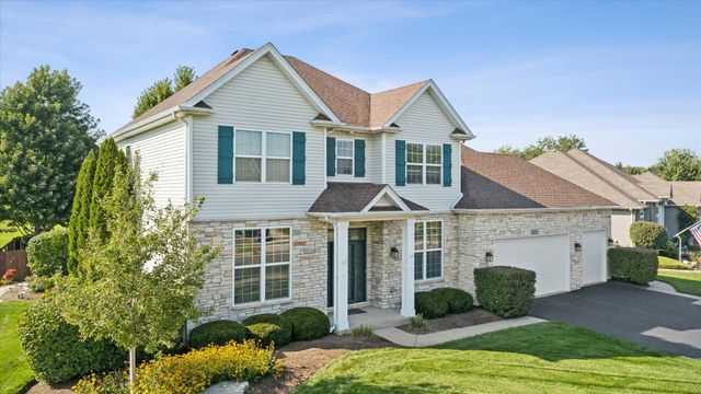 911 Hayden Drive, Yorkville, IL 60560