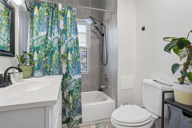 829 29th Street, Des Moines, IA 50312