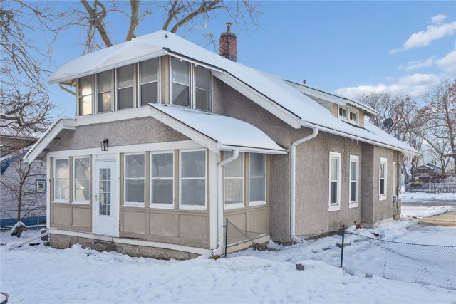 829 29th Street, Des Moines, IA 50312