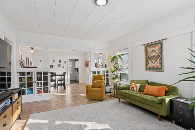 829 29th Street, Des Moines, IA 50312