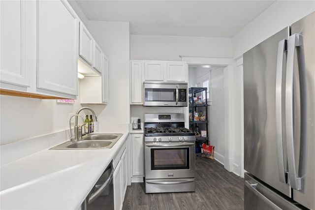 829 29th Street, Des Moines, IA 50312