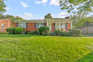 7013 Sun Valley Dr, Louisville, KY 40272