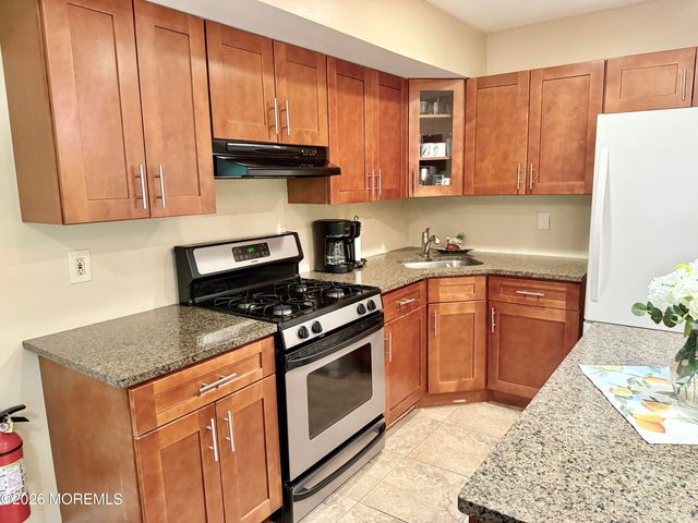 2707 Greenspire Court 2707, Toms River, NJ 08755