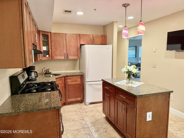2707 Greenspire Court 2707, Toms River, NJ 08755