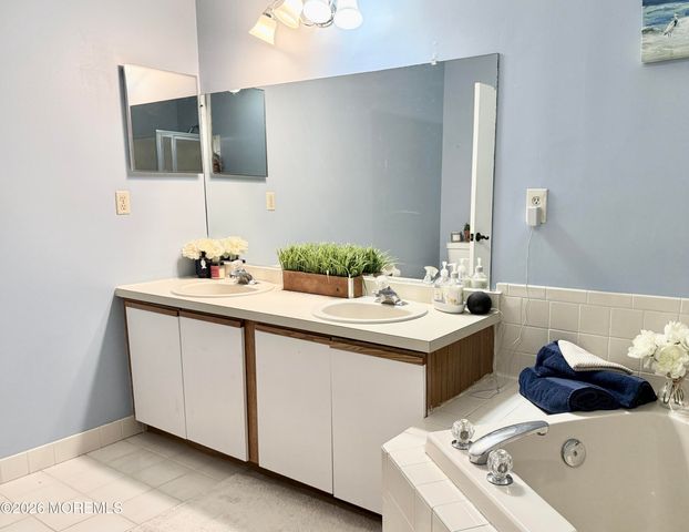 2707 Greenspire Court 2707, Toms River, NJ 08755