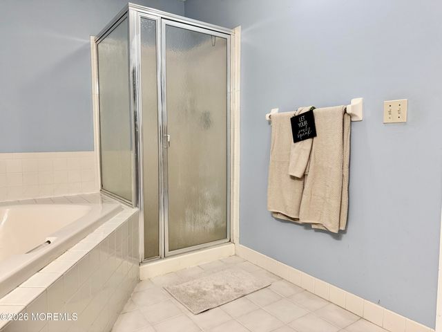2707 Greenspire Court 2707, Toms River, NJ 08755