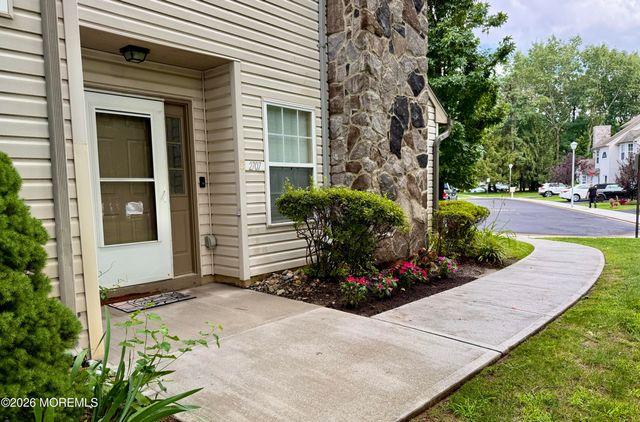 2707 Greenspire Court 2707, Toms River, NJ 08755
